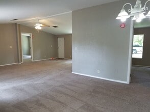 1608 NE 97th Street Rd in Anthony, FL - Building Photo - Building Photo