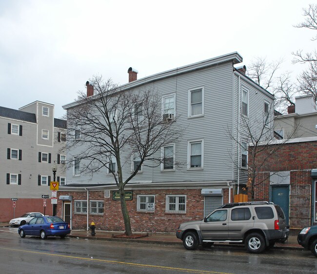 194-196 Bunker Hill St in Charlestown, MA - Building Photo - Building Photo