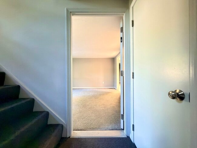 2 Annaberry Ln in Auburn, MA - Building Photo - Building Photo
