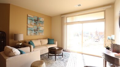 Tuscany on Pleasant View in Madison, WI - Building Photo - Interior Photo