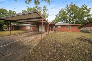 3101 Dentwood Terrace in Del City, OK - Building Photo