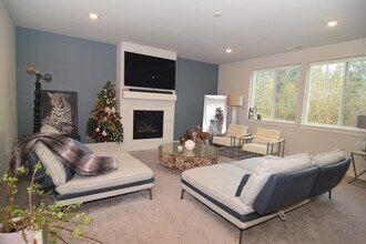 12212 SW Champlin Ln in Beaverton, OR - Building Photo - Building Photo