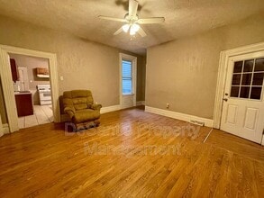 19 Enon Way in Pittsburgh, PA - Building Photo - Building Photo