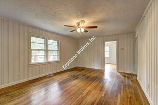 4611 City View Dr in Forest Park, GA - Building Photo - Building Photo