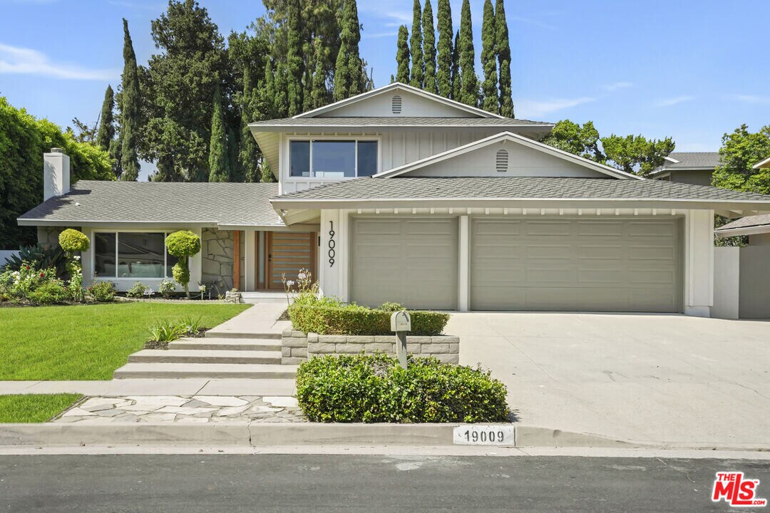 19009 Celtic St in Los Angeles, CA - Building Photo