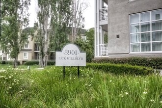 3901 Lick Mill Blvd, Unit 225 in Santa Clara, CA - Building Photo - Building Photo