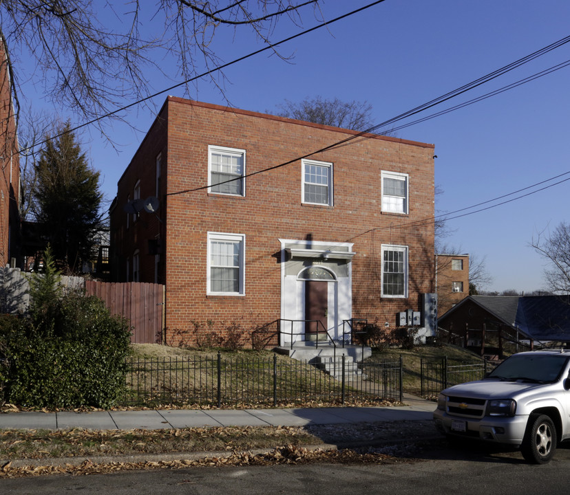 2816 Hartford St SE in Washington, DC - Foto de edificio