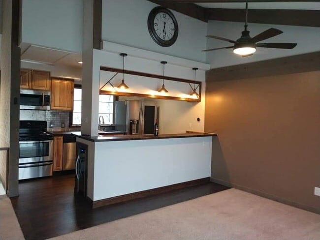 6212 Tennis Ct, Unit E3 in Bay City, MI - Building Photo - Building Photo