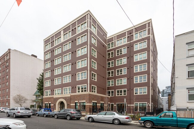 Aspen Terrace in Seattle, WA - Foto de edificio - Primary Photo