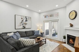 4006 Holland Ave in Dallas, TX - Building Photo - Building Photo