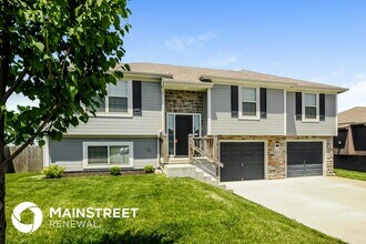 428 Buffalo Ct in Raymore, MO - Building Photo - Building Photo