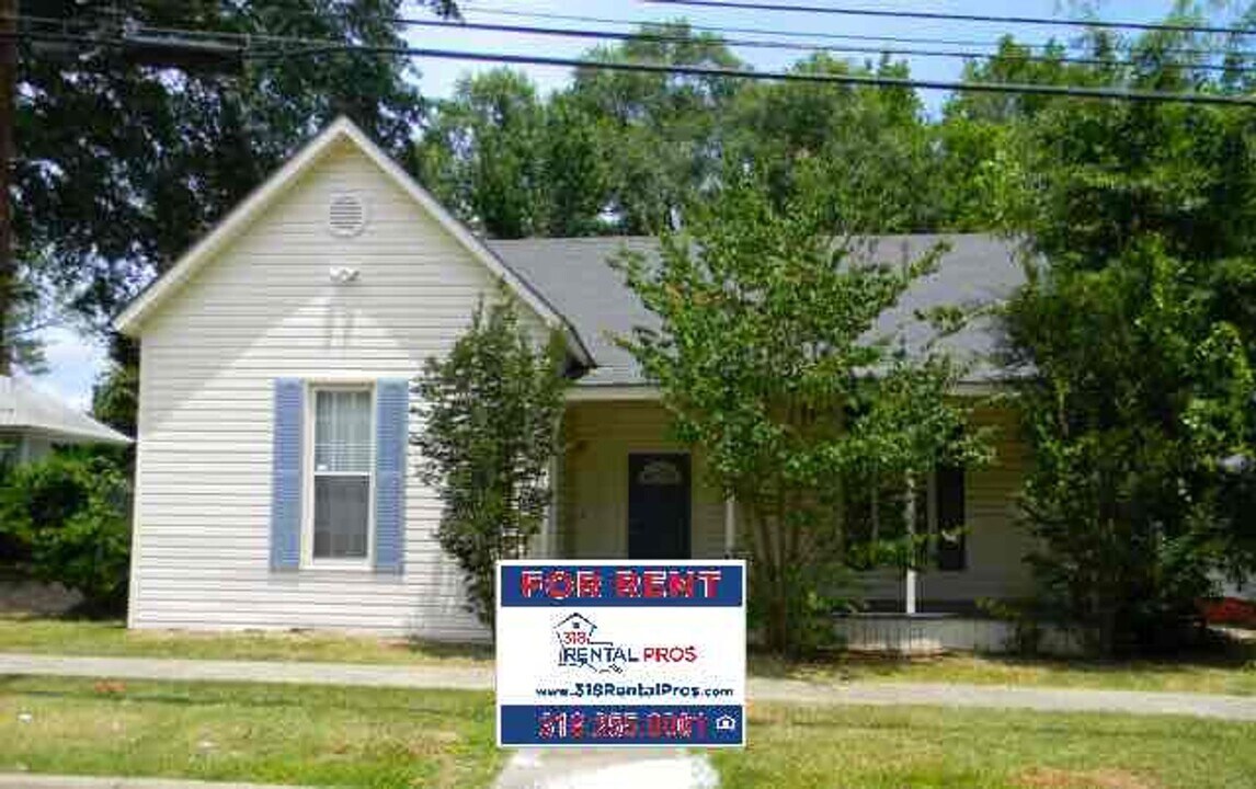 305 E Texas Ave in Ruston, LA - Building Photo