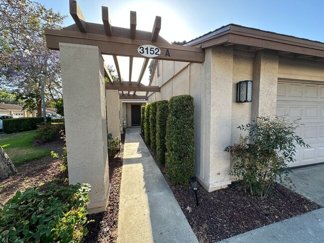 property at 3152 Alta Vista