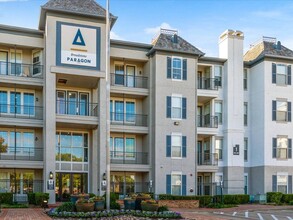 Broadstone Paragon in Dallas, TX - Building Photo - Building Photo