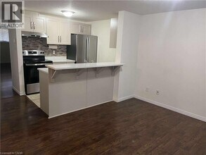 45 Cedarhill Crescent in Kitchener, ON - Building Photo - Building Photo