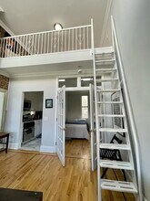 468W W 47th St in New York, NY - Building Photo - Building Photo
