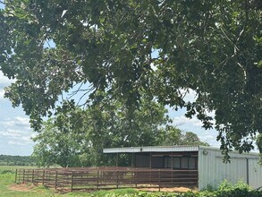 543 Walker Ln in Millsap, TX - Foto de edificio - Building Photo