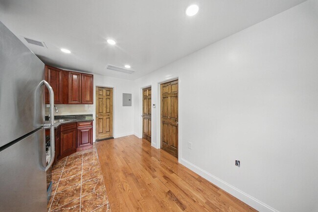 14 Yankee Pl-Unit -7 in Ellenville, NY - Foto de edificio - Building Photo