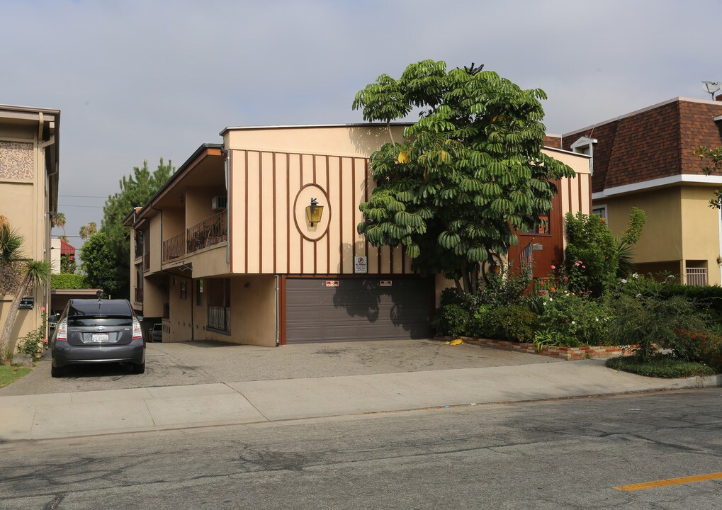 1133 N Louise St in Glendale, CA - Building Photo