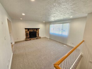 4967 Pawnee Dr in West Jordan, UT - Building Photo - Building Photo