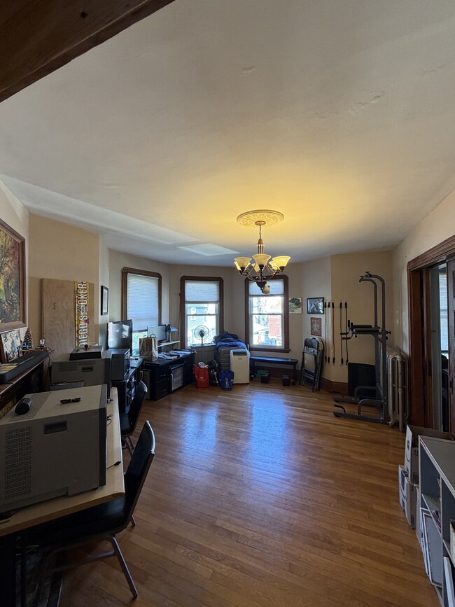 3 Cambridge Ter, Unit 2