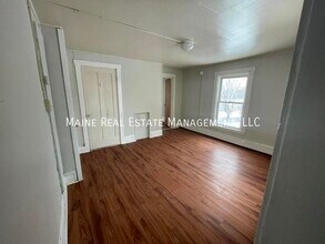 22 Birch St in Bangor, ME - Building Photo - Building Photo