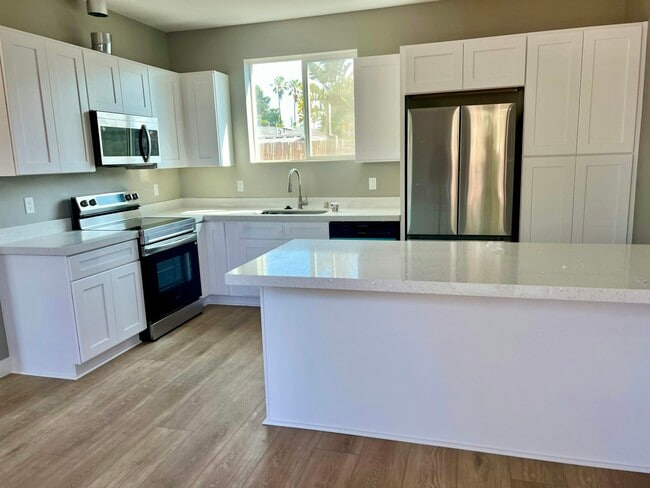 property at 1754 Kraft St