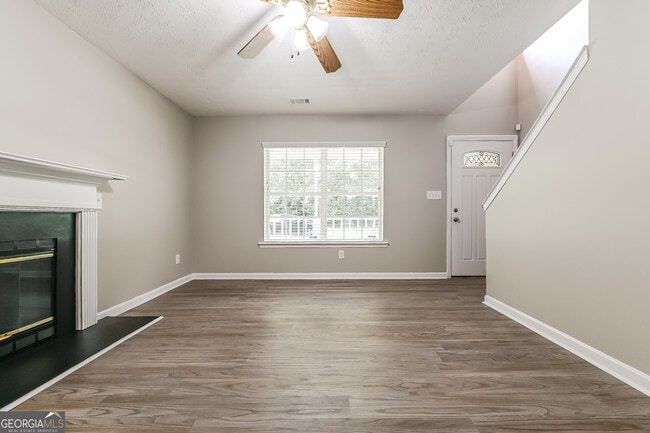 165 Nowell Dr in Fairburn, GA - Building Photo - Building Photo