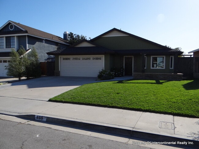 property at 855 Flagstaff Ct