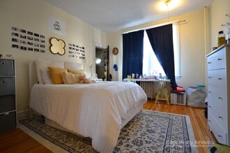 338 Saint Paul St, Unit 3 in Brookline, MA - Building Photo - Building Photo