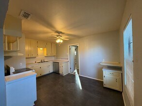 4925 Jo Ann St in Corpus Christi, TX - Building Photo - Building Photo