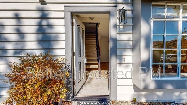 657 Rinaldo St in Santa Rosa, CA - Building Photo - Building Photo
