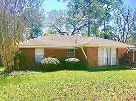 2115 Gardenia Dr in Houston, TX - Building Photo