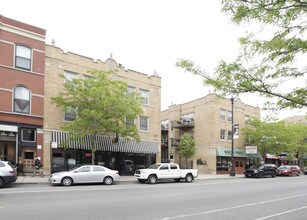 2235-2239 N Lincoln Ave in Chicago, IL - Building Photo - Building Photo