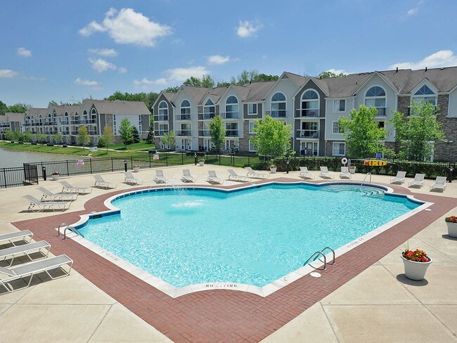 Westlake Apartments in Belleville, MI - Foto de edificio - Building Photo