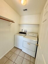 827 Algoa-Friendswood Rd in Alvin, TX - Building Photo - Building Photo