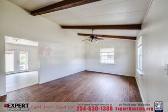 1402 Elyse Dr in Killeen, TX - Building Photo - Building Photo