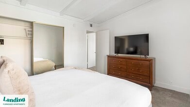 5272 Tamarus St, Unit 5248C in Las Vegas, NV - Foto de edificio - Building Photo