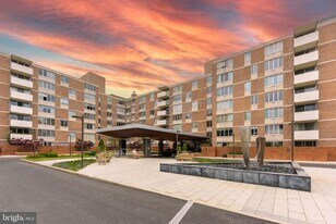 2939 Van Ness St NW in Washington, DC - Building Photo