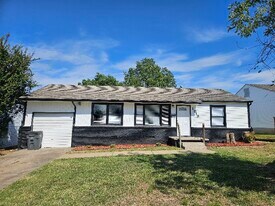 1919 W 46th Pl in Tulsa, OK - Building Photo