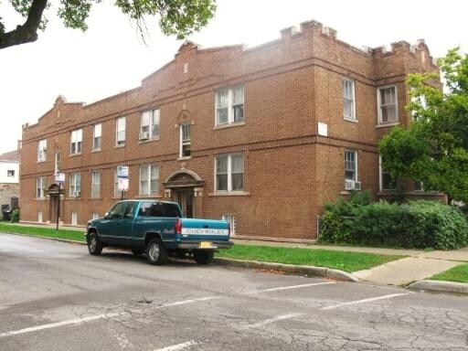 4102-4108 W Dickens Ave in Chicago, IL - Building Photo