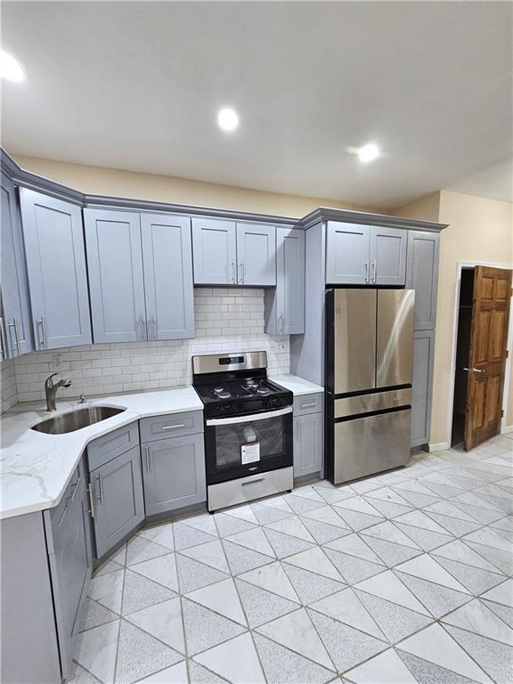 387 E 96th St-Unit -4 in Brooklyn, NY - Foto de edificio - Building Photo