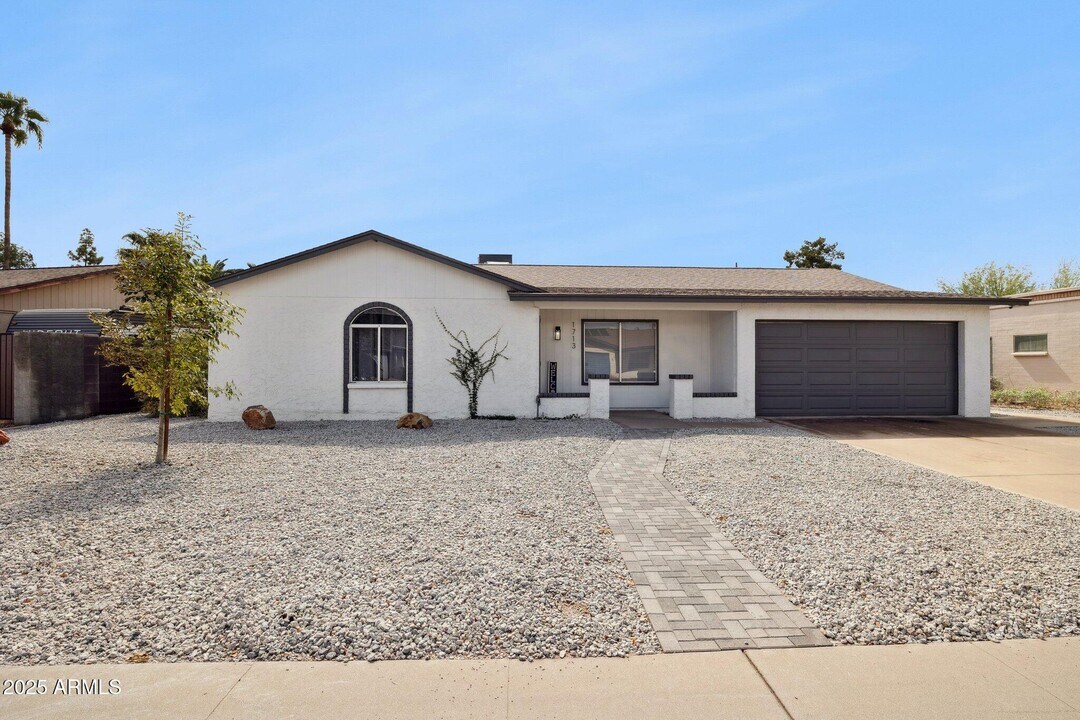 1713 W Cortez Cir in Chandler, AZ - Building Photo