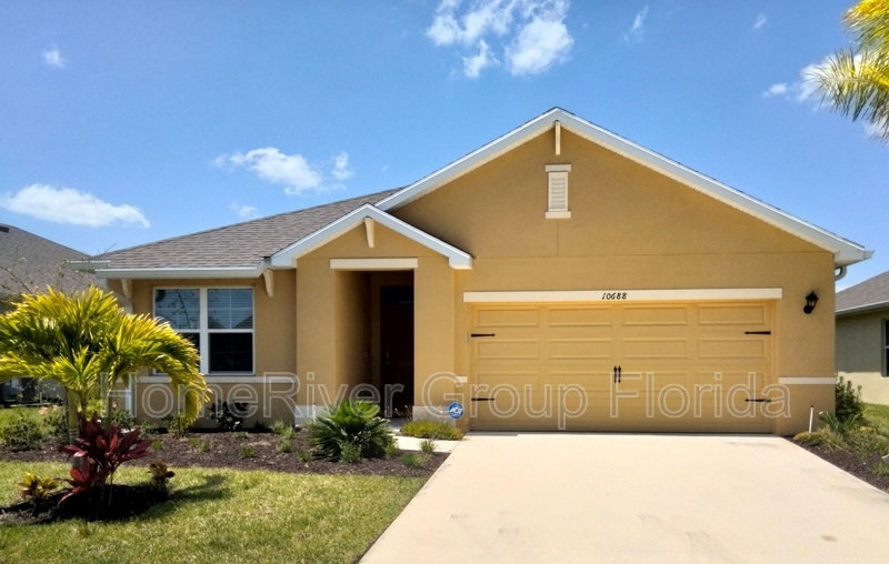 10688 SW Prato Wy, Unit 005C01 in Port St. Lucie, FL - Foto de edificio