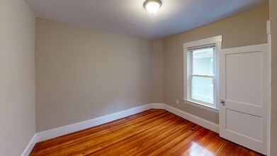 21 Pennsylvania Ave, Unit 21 in Somerville, MA - Building Photo - Building Photo
