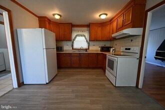 1 Pinetree Ln in Willingboro, NJ - Building Photo - Building Photo