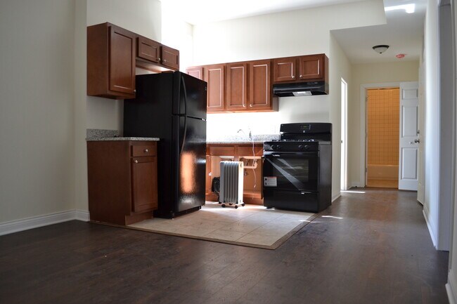 3355 S Morgan St-Unit -2R in Chicago, IL - Foto de edificio - Building Photo