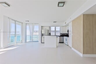 7900 Harbor Island Dr in Miami Beach, FL - Foto de edificio - Building Photo