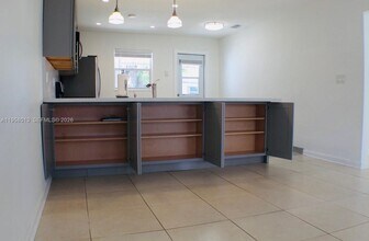 1729 N 16th Ct in Hollywood, FL - Building Photo - Building Photo