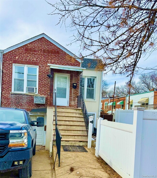 property at 87-62 Little Neck Pkwy